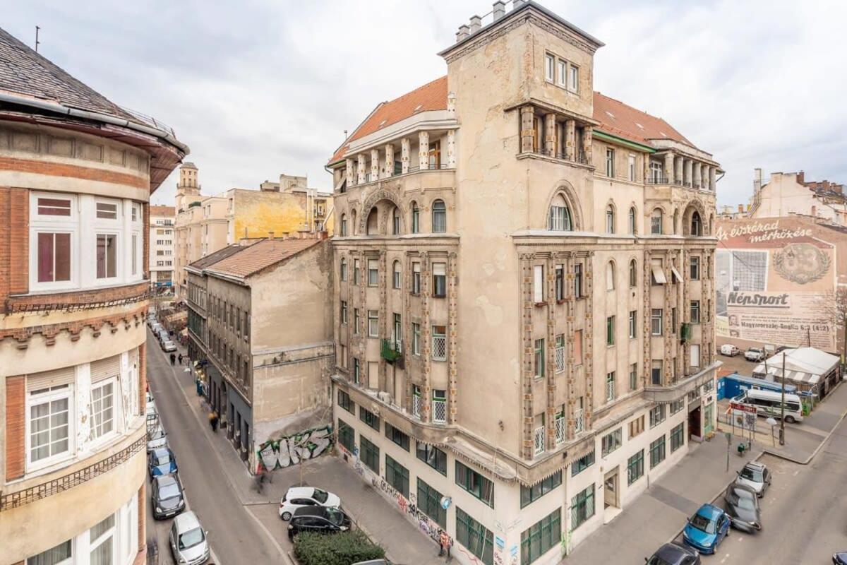 Super Central New Studio Budapest Eksteriør billede