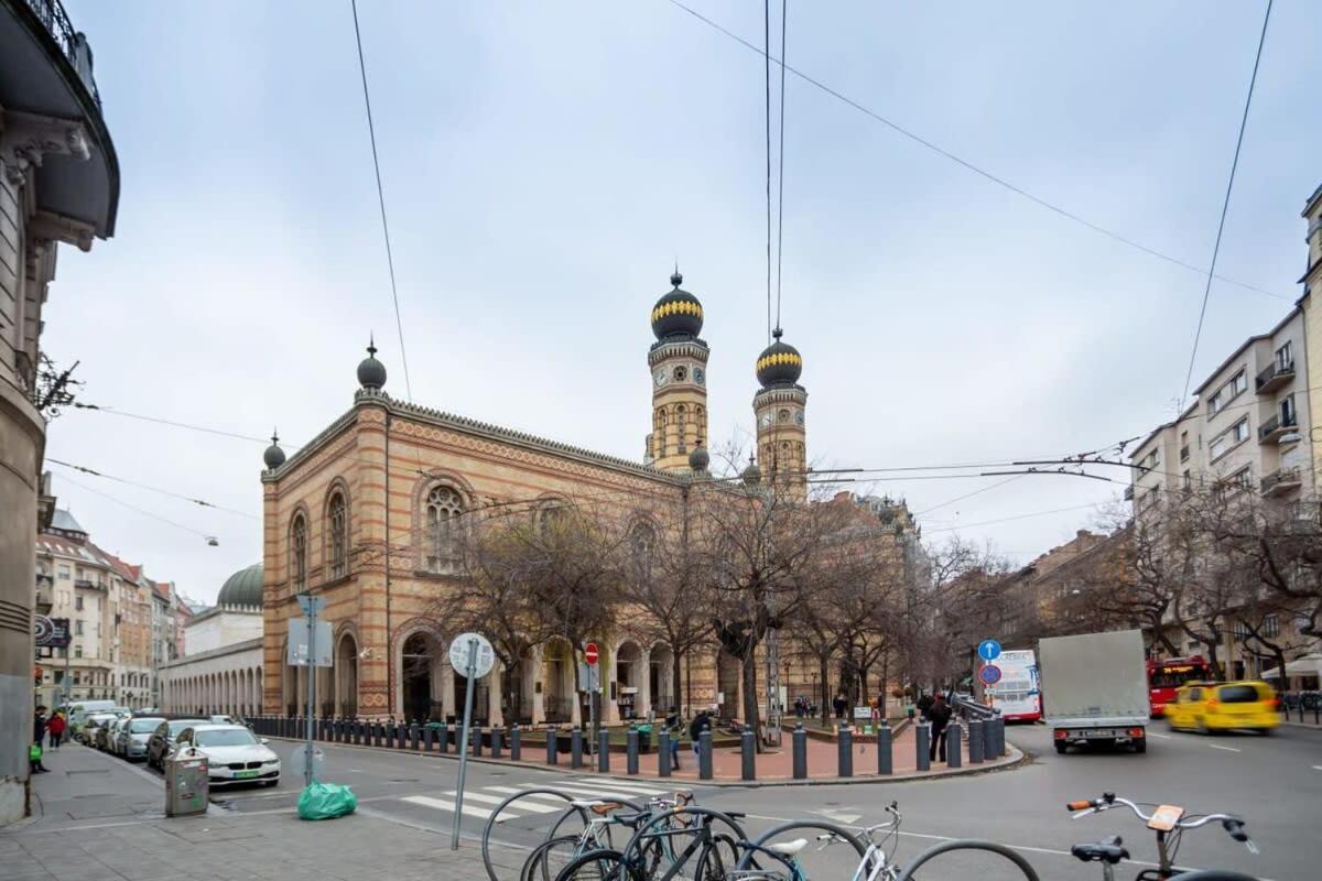 Super Central New Studio Budapest Eksteriør billede
